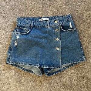 NWOT Zara denim skort